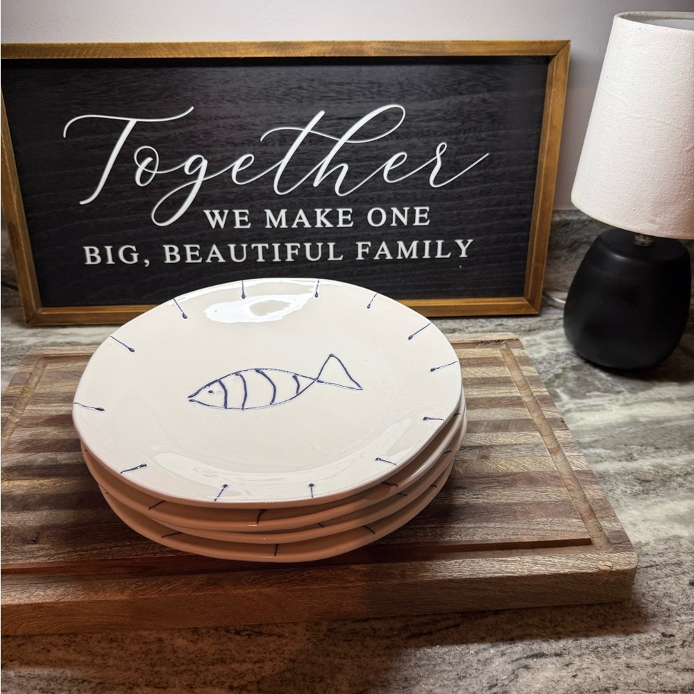 Ceramic Fish Accent Dinner Plates - White with Blue Detail